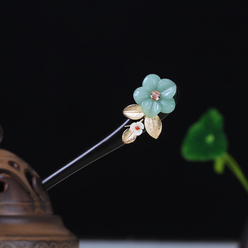 Hair pin with antique fringe