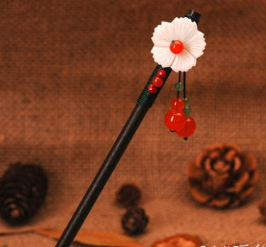 Hair pin with antique fringe